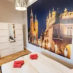 Vintage Podzamcze Apartment